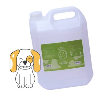 "Shampoo Neutralizador de Odores 5L Pet Family para cães e gatos – elimina odores indesejados e mantém a pelagem limpa e fresca."